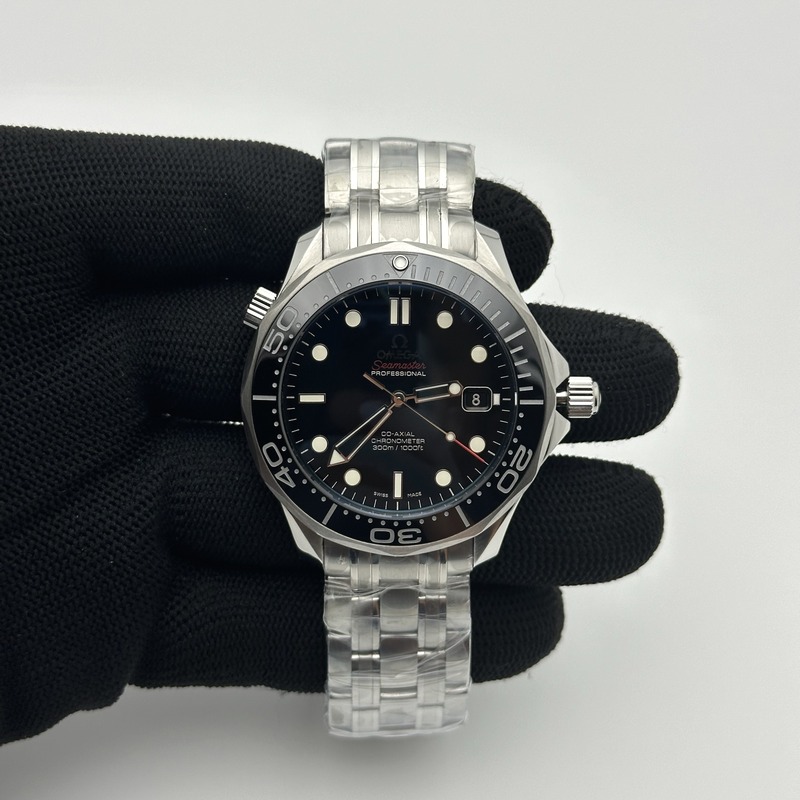 OM 오메가 씨마스터 다이버300 스틸 블랙 브레이슬릿 Seamaster 300M Chronometer SS Black on SS Bracelet A2824 (Black Balance Wheel) V2 출고 전 실물 검수사진 1