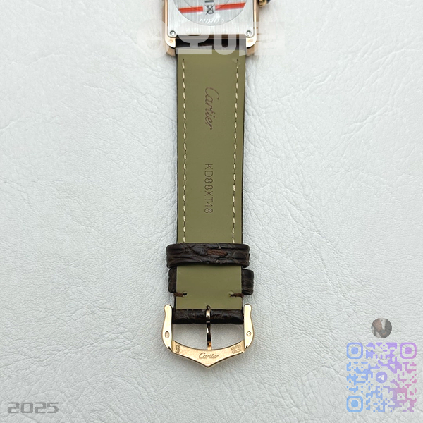 K11공장 까르띠에 로즈골드금통 탱크솔로 24MM 악어가죽스트랩 Tank Solo 24mm K11F RG White Dial on Brown Leather Strap Ronda Quartz 출고 전 실물 검수사진 9