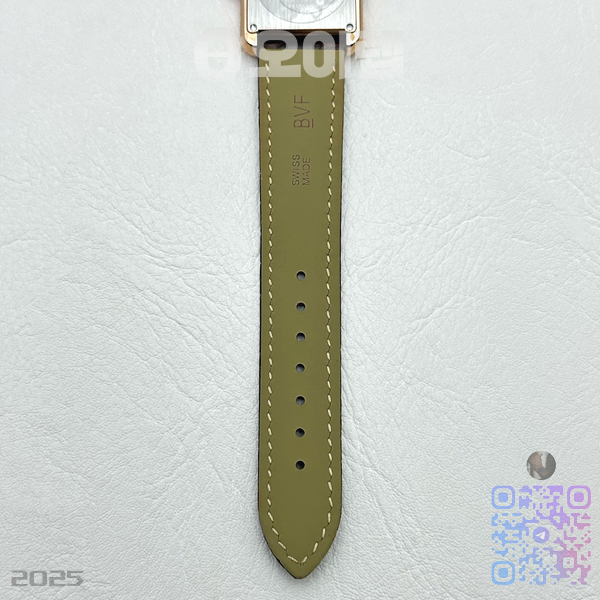 K11공장 까르띠에 로즈골드금통 탱크솔로 24MM 악어가죽스트랩 Tank Solo 24mm K11F RG White Dial on Brown Leather Strap Ronda Quartz 출고 전 실물 검수사진 10