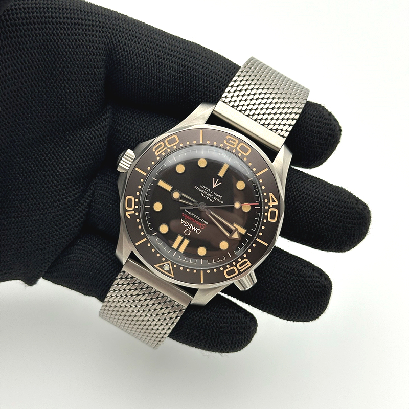 VS공장 오메가 씨마스터 다이버 300M 노타임투다이 007에디션 블랙다이얼 매쉬스트랩 v4 NTTD Seamaster 300 "No Time to Die" Limited Edition VSF 1:1 Best Edition on Titanium Mesh Bracelet A8806 V5 출고 전 실물 검수사진 5