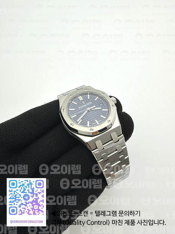8F공장 오데마피게 로얄오크 34MM 스틸 블루다이얼 브레이슬릿 오토메틱Royal Oak 34mm SS/SS Blue 8F A5800 출고 전 실물 검수사진 5