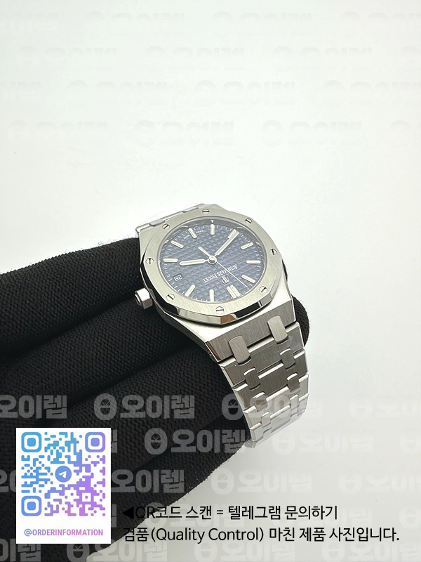 8F공장 오데마피게 로얄오크 34MM 스틸 블루다이얼 브레이슬릿 오토메틱Royal Oak 34mm SS/SS Blue 8F A5800 출고 전 실물 검수사진 7