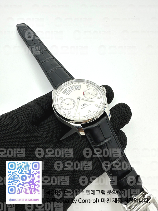 AZ공장 IWC 포르투기저 애뉴얼캘린더 스틸 화이트다이얼 가죽스트랩 Portugieser Annual Cal SS/LE Wht/Silv AZF A52850 출고 전 실물 검수사진 5