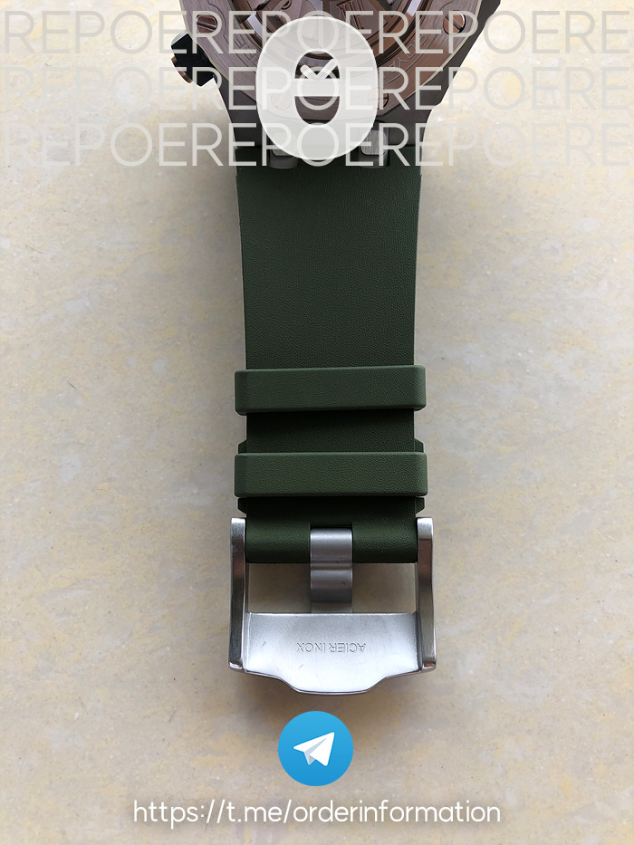 BF공장 오데마피게 로얄오크오프쇼어 다이버 15720 스틸 그린다이얼 러버스트랩 Royal Oak Offshore Diver 15720 SS/RU Grn BF A4308 출고 전 실물 검수사진 8