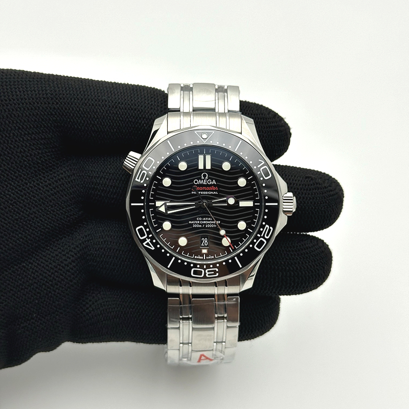 VS공장 오메가 씨마스터 다이버 300M 스틸 블랙다이얼 브레이슬릿 2018 Seamaster Diver 300M VSF 1:1 Best Edition Black Ceramic Black Dial on SS Bracelet A8800 V2 (Black Balance Wheel) 출고 전 실물 검수사진 3