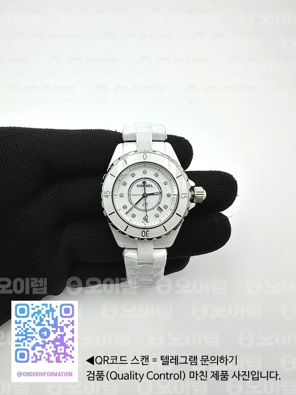 XF공장 샤넬 J12 화이트다이얼 다이아몬드인덱스 33mm 여성용 J-12 Ladies 33mm CER/CER Wht/Dia XF Sw Qtz 출고 전 실물 검수사진 2