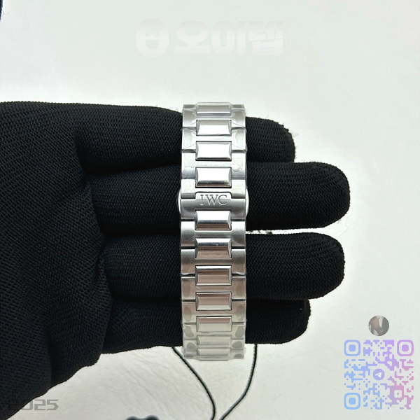 ZF공장(AF) IWC 포르투기저 화이트다이얼 브레이슬릿 Portuguese IW371617 ZF 1:1 Best Edition SS White Dial Blue Markers on SS Bracelet A96355 출고 전 실물 검수사진 8