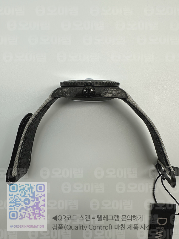 DIW공장 롤렉스 GMT마스터 커스텀 카본케이스 카본다이얼 화이트나일론스트랩 GMT Carbon DIWF Best Edition Black Carbon Dial on White Nylon Strap SA3285 CHS V2 출고 전 실물 검수사진 7