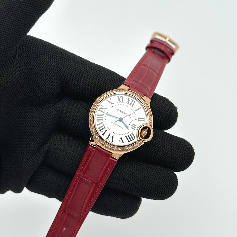 AF공장 까르띠에 발롱블루 33mm 로즈골드금통 다이아케이스 실버다이얼 레드가죽스트랩 Ballon Bleu 33mm RG AF 1:1 Best Edition Silver Dial Diamonds Bezel on Red Leather Strap SEIKO NH05A 출고 전 실물 검수사진 3