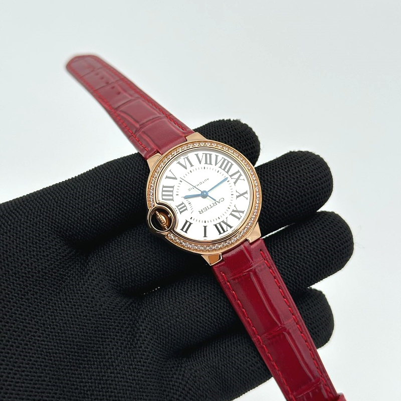 AF공장 까르띠에 발롱블루 33mm 로즈골드금통 다이아케이스 실버다이얼 레드가죽스트랩 Ballon Bleu 33mm RG AF 1:1 Best Edition Silver Dial Diamonds Bezel on Red Leather Strap SEIKO NH05A 출고 전 실물 검수사진 4