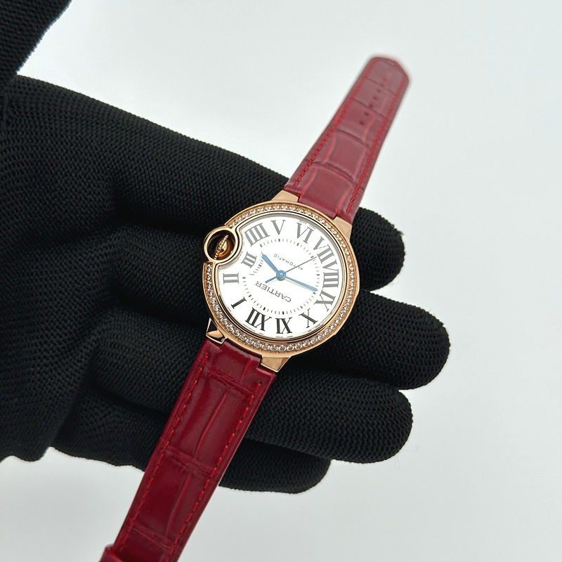 AF공장 까르띠에 발롱블루 33mm 로즈골드금통 다이아케이스 실버다이얼 레드가죽스트랩 Ballon Bleu 33mm RG AF 1:1 Best Edition Silver Dial Diamonds Bezel on Red Leather Strap SEIKO NH05A 출고 전 실물 검수사진 5