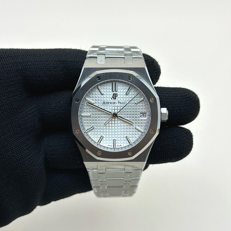 SF공장 오데마피게 로얄오크 15500 스틸 화이트다이얼 브레이슬릿 Royal Oak 41mm 15500 SS SF 1:1 Best Edition White Dial on SS Bracelet SA4302 Super Clone 출고 전 실물 검수사진 3