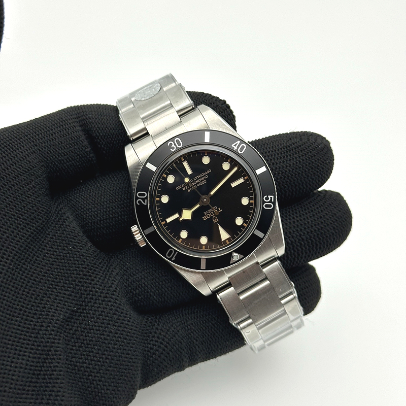 ZF공장 튜더 블랙베이54 스틸 블랙베젤 블랙다이얼 브레이슬릿 37mm Heritage Black Bay M79000N 37mm SS ZF 1:1 Best Edition Black Dial Black Bezel on SS Bracelet A2824 출고 전 실물 검수사진 4