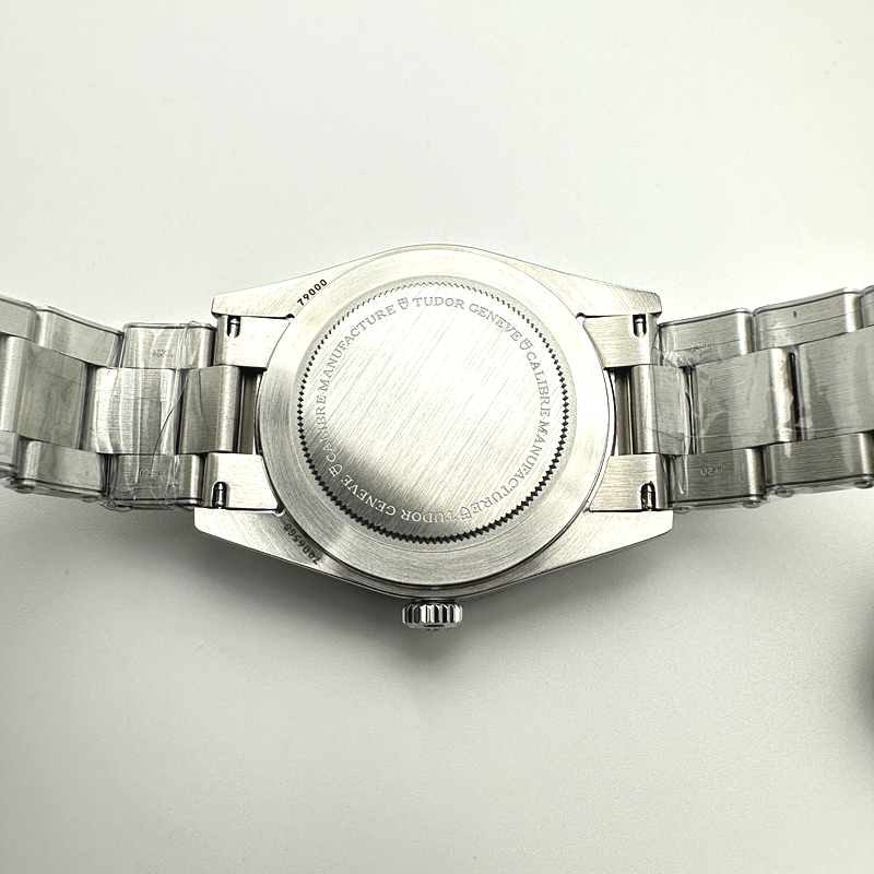 ZF공장 튜더 블랙베이54 스틸 블랙베젤 블랙다이얼 브레이슬릿 37mm Heritage Black Bay M79000N 37mm SS ZF 1:1 Best Edition Black Dial Black Bezel on SS Bracelet A2824 출고 전 실물 검수사진 10