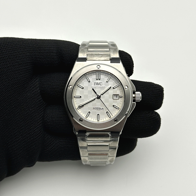 V7공장 IWC 인제니어 실버다이얼 브레이슬릿 출고 전 실물 검수사진 2