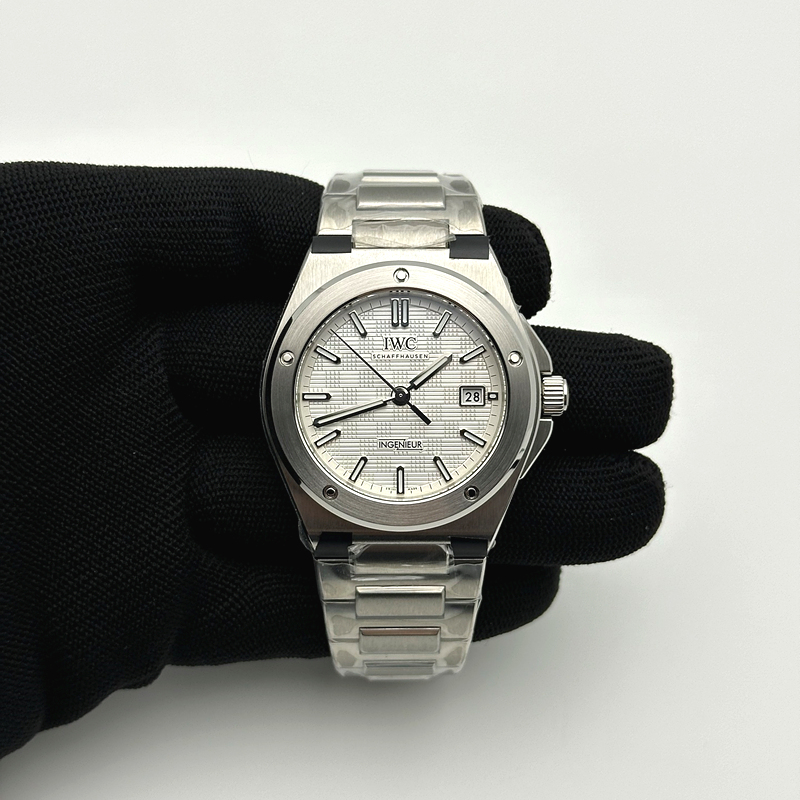V7공장 IWC 인제니어 실버다이얼 브레이슬릿 출고 전 실물 검수사진 3