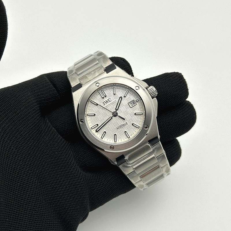 V7공장 IWC 인제니어 실버다이얼 브레이슬릿 출고 전 실물 검수사진 4