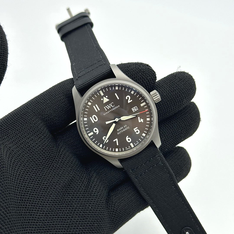 M+공장 IWC 마크20 그레이다이얼 블랙스트랩 Pilot Mark XX IW3282 Ti M+F 1:1 Best Edition Gray Dial on Black Nylon Strap MIYOTA 9015 엠플러스 출고 전 실물 검수사진 4