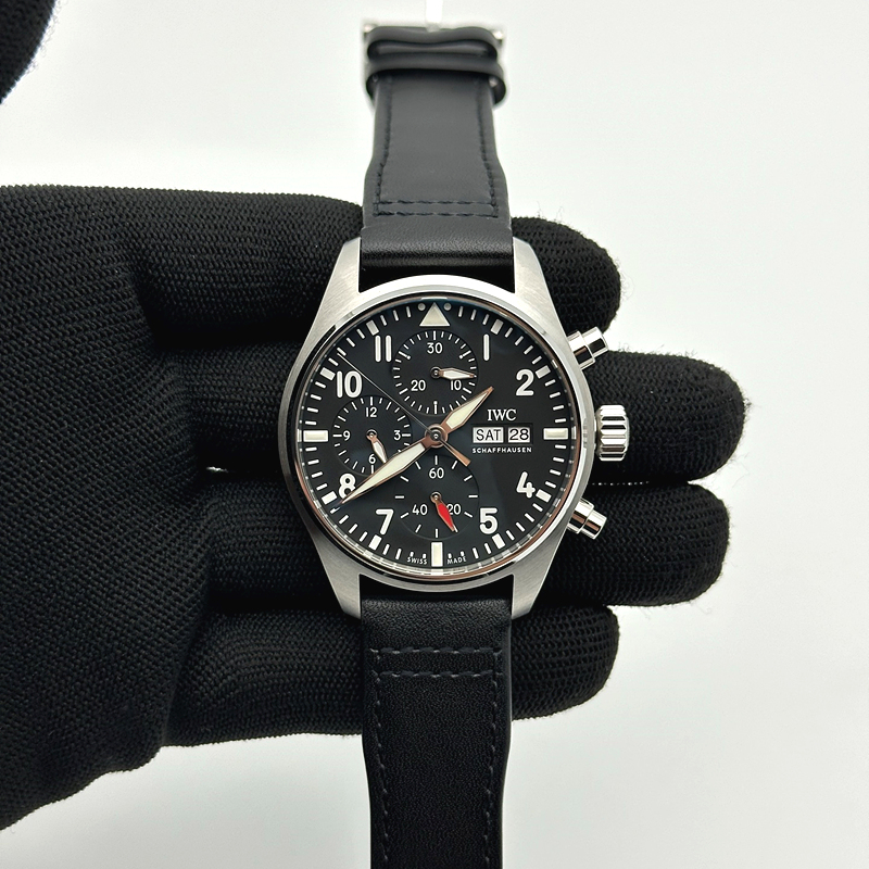 APS공장 IWC 파일럿 크로노그래프 388101 블랙다이얼 블랙가죽스트랩 출고 전 실물 검수사진 3