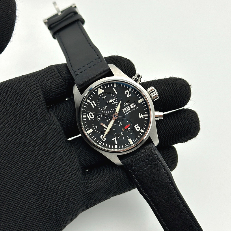 APS공장 IWC 파일럿 크로노그래프 388101 블랙다이얼 블랙가죽스트랩 출고 전 실물 검수사진 4