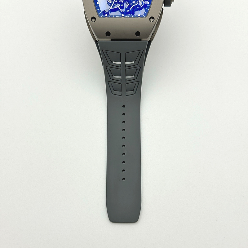 ZF공장 리차드밀 RM055 티타늄 스켈레톤다이얼 그레이러버스트랩 RM055 Titanium Carbide ZF 1:1 Best Edition Skeleton Dial On Gray Shark Rubber Strap RMUL2 Super Clone 출고 전 실물 검수사진 10